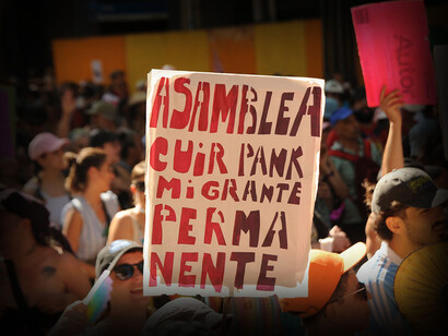 La manifestación recorrió las calles del país con carteles y banderas que visibilizaban el orgullo y la resistencia de la comunidad LGBTIQNB+. Buenos Aires, Argentina, 1 de febrero de 2025