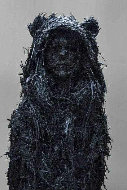 Nicola Hicks, Dressed for the Woods II, 2013, [detail], plaster (to be cast in bronze), edition 3, 79 x 71 x 71 inches, © Nicola Hicks, courtesy of Flowers Gallery