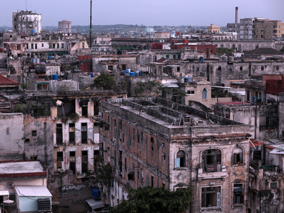 Vista aérea de los «solares» o «cuarterías» en la Habana