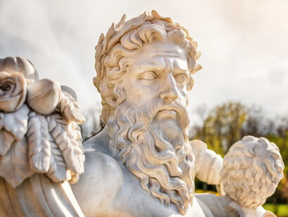 Estatua de Zeus, rey de los dioses griegos