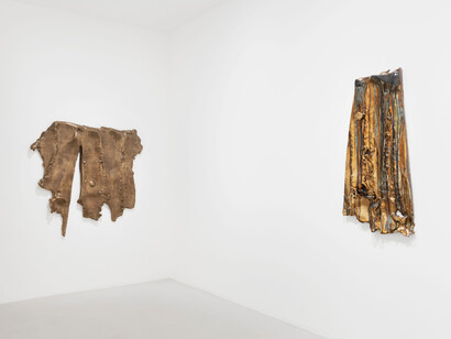 Alma Allen, exhibition view. Courtesy of Galerie Perrotin