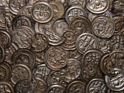 Coins, Medals and People. Courtesy of Bode-Museum