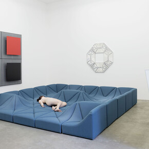 View of the exhibition "Paulin, Paulin, Paulin" at Galerie Perrotin, Paris from October 22 to December 19, 2015.
From left to right: Jesús-Rafael Soto, Pierre Paulin, John De Andrea, Monir Shahroudy Farmanfarmaian and Xavier Veilhan. Photo: Claire Dorn © Jesús-Rafael Soto / ADAGP, Paris, 2015 © Monir Shahroudy Farmanfarmaian and The Third Line © Xavier Veilhan / ADAGP, Paris, 2015, Courtesy Paulin, Paulin, Paulin and Galerie Perrotin