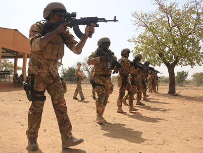 Malian special forces soldiers participate in combat reload drills at Loumbila, Burkina Faso, Feb. 16, 2019. Flintlock is an annual, African-led, integrated military and law enforcement exercise that has strengthened key partner nation forces throughout North and West Africa as well as Western Special Forces since 2005