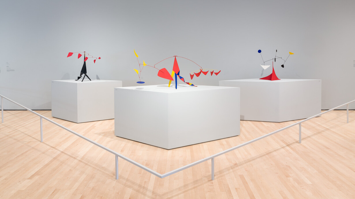 Alexander Calder. Scaling Up. Courtesy of San Francisco Museum of Modern Art