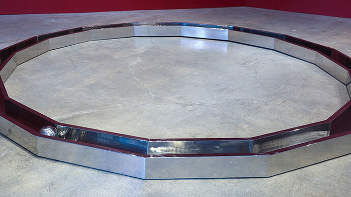 “Walter De Maria,” installation view © 2017 Estate of Walter De Maria. Photo by Robert McKeever.
