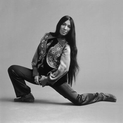 In 1983, Sainte-Marie became the first Indigenous person to win an Oscar