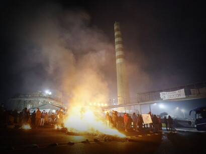 Protesta de trabajadores de Codelco por el cierre de la Fundición Ventanas en Chile