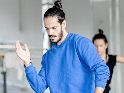 Roberto Tedesco sogna di fondare la sua compagnia di danza. Non subito, però: verso la quarantina. Quindi, dice, ha ancora sette anni di libertà  Ⓒ Mario Sguotti