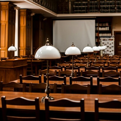 Quando il potere calpesta la verità, la cultura diventa tribunale e la parola si trasforma in atto di resistenza