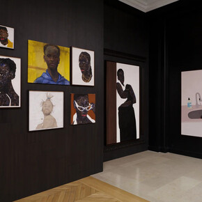 Amoako Boafo, The home I have never had, vue de l’exposition. Avec l’aimable autorisation de la galerie Mariane Ibrahim
