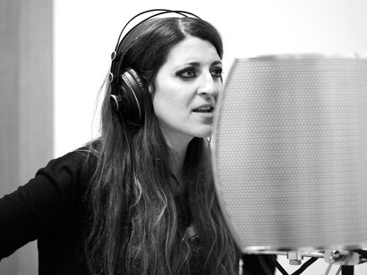 Chiara Orlando in studio, foto di Massimo De Dominicis