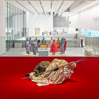 Artisti vari, Tragicomica. Prospettive sull'arte italiana dal secondo Novecento a oggi, veduta della mostra. Cortesia di Maxxi