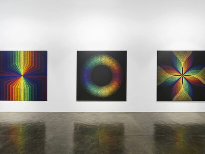 Julio Le Parc, Couleurs, vista da exposição. Cortesia da Galeria Nara Roesler