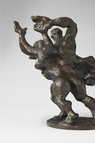 Jacques Lipchitz, "Volo", (1940). Una donna e un uomo sono fusi in un unico individuo che avanza su tre gambe. Per lui, che concepì la statua a Tolosa mentre stava fuggendo in esilio negli Stati Uniti, la chiave per uscire dal doloroso caos era l'amore
