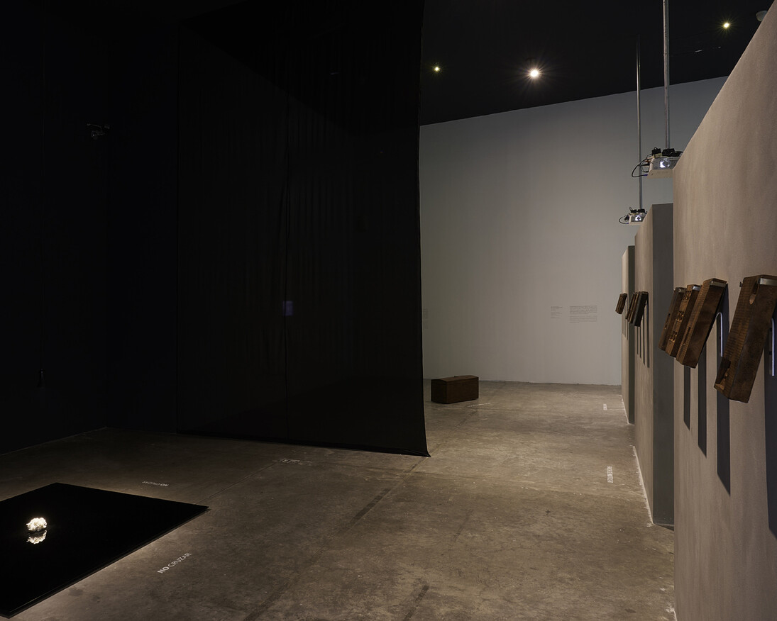 Mácula. Oscar Santillán, Exhibition view. Courtesy of MUAC