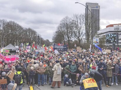 Miles de personas protestan en contra de la extrema derecha en Alemania, Hamburgo, enero de 2024