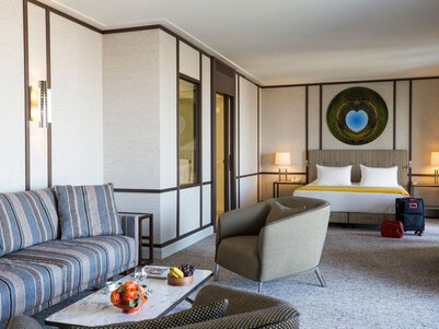 Suite © Camille Moirenc