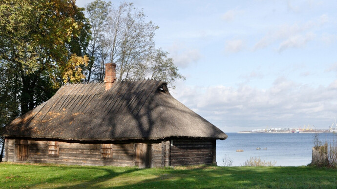 Hiiumaa Itinerant fishing house. Courtesy of Estonian Open Air Museum