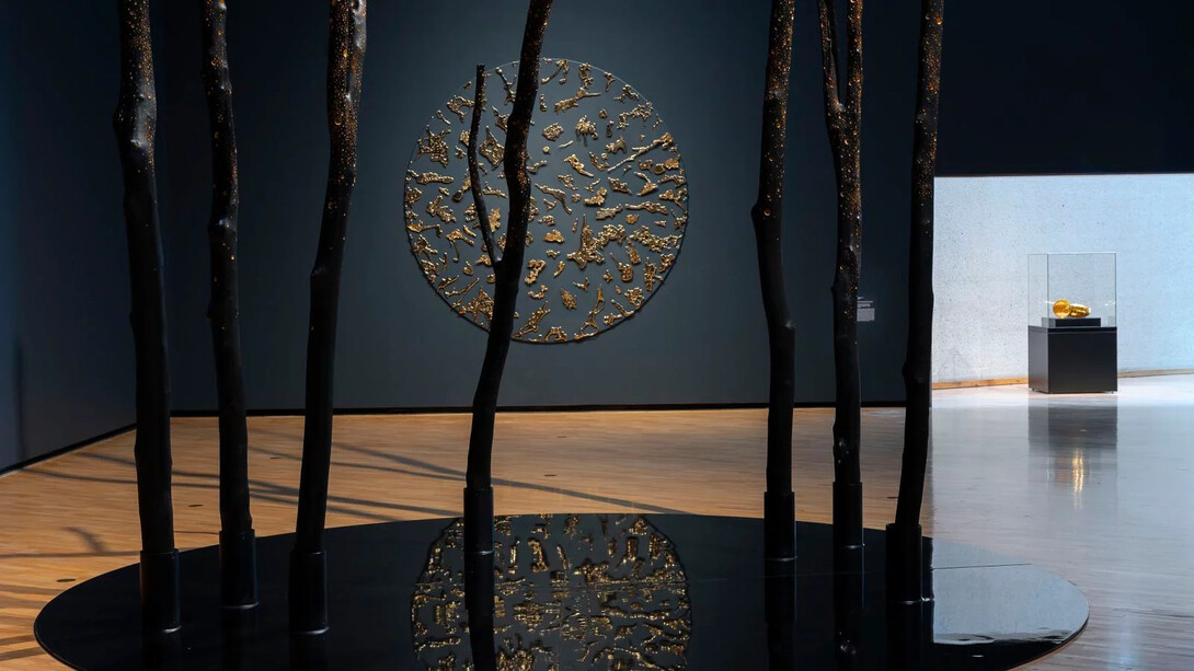 Lindy Lee, collection, exhibition view. Courtesy of the National Gallery of Australia