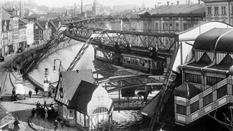 Die Wuppertaler Schwebebahn ist eine Schwebebahn in Wuppertal, Deutschland