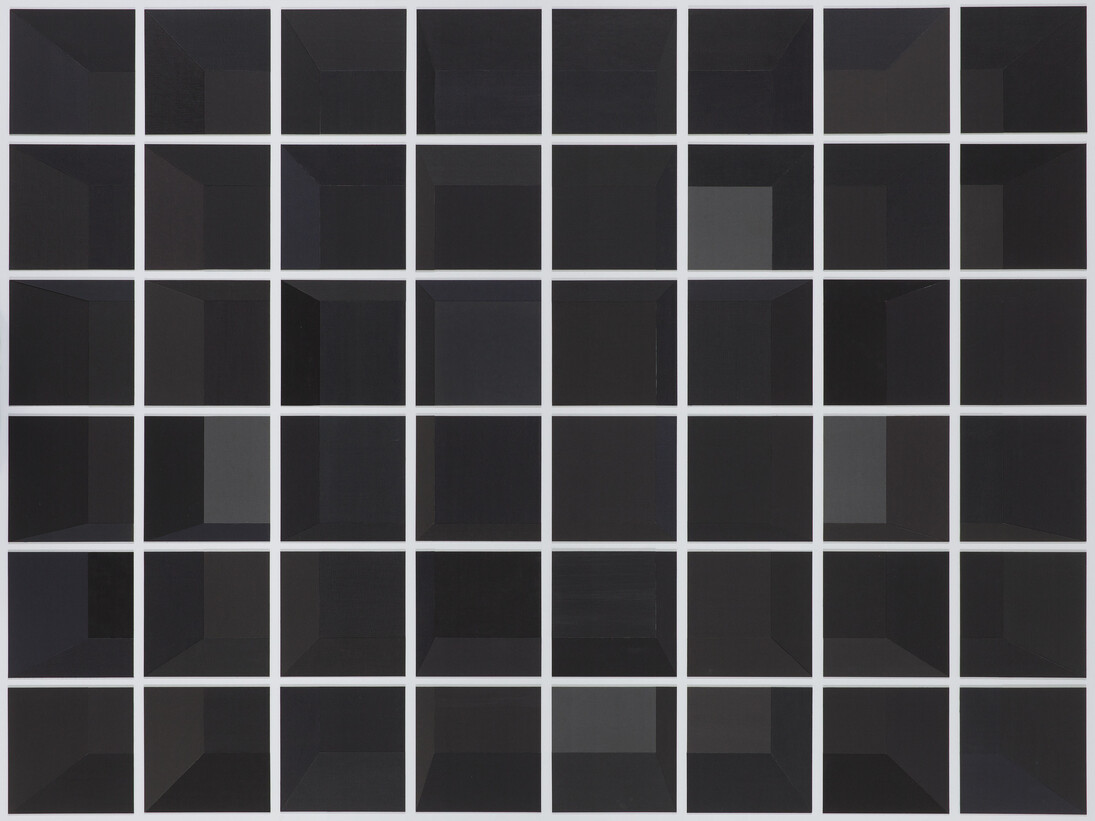 Daniel Senise. Exs XII. 2015. Capas de livro coladas sobre alumínio. 150 x 200 cm