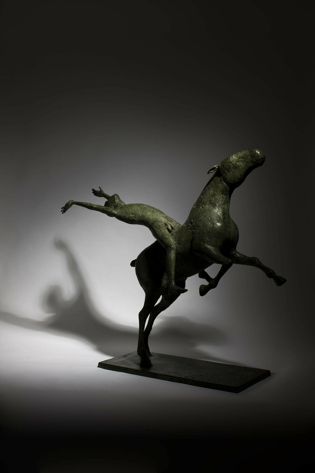 Anthony Scott, The Fall, 2015, Bronze, Edition 1 of 6, H: 80 x L: 84 x W: 41 cm
