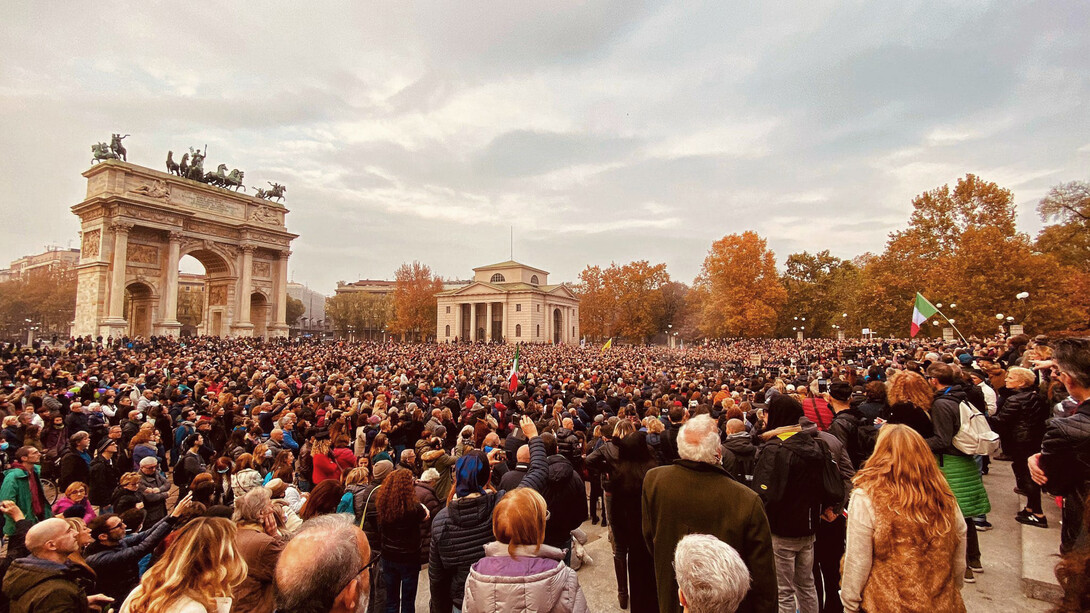 Manifestazione di Milano del 13 Novembre in cui era presente Robert Kennedy Jr. 