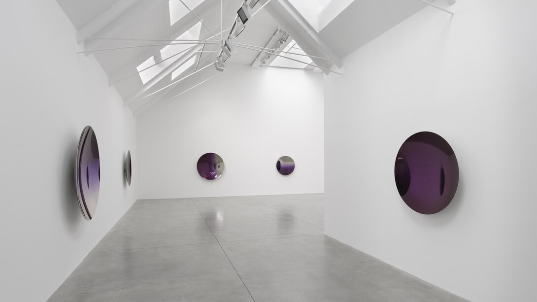 Anish Kapoor, exhibition view. Courtesy of Lisson Gallery