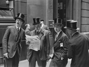 Rendez vous at the London Stock Exchange, 1937, England. Vintage gelatin silver print. © E.O. Hoppé Estate Collection/Curatorial Assistance