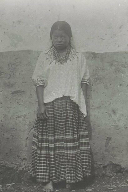 Fotografías tomadas por el conde de Périgny, arqueólogo, fotógrafo y explorador francés, en 1907
