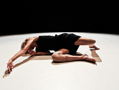 Paola Bianchi in
Energheia © Valentina Bianchi al Festival di Santarcangelo