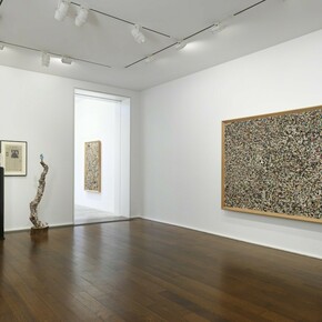 Mike Kelley. Memory Ware, Exhibition view. Courtesy of Hauser & Wirth