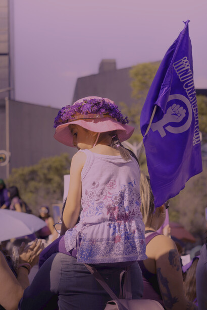 Para las integrantes del 4B, rechazar los roles tradicionales de esposa y madre constituye un acto de resistencia frente a las presiones sociales y las diversas formas de misoginia