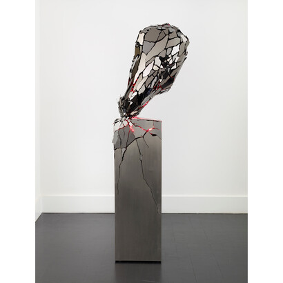 Li Hui, Broken Heart, 2014, Black mirror finished stainless steel, steel, LEDs, 62 1/2 x 20 x 20 inches, edition of 5