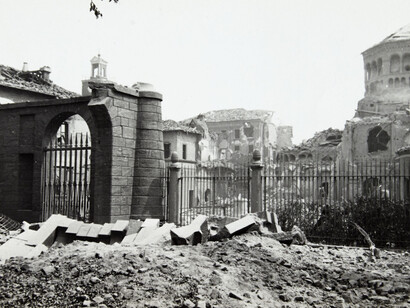 Sant'Ambrogio dopo i bombardamenti. Courtesy of Palazzo Morando