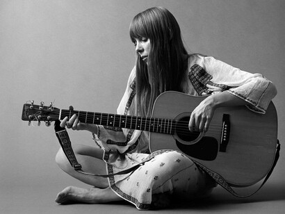 Joni Mitchell - Feet
