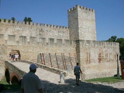 Lisbon and its surroundings has a lot of places to visit 