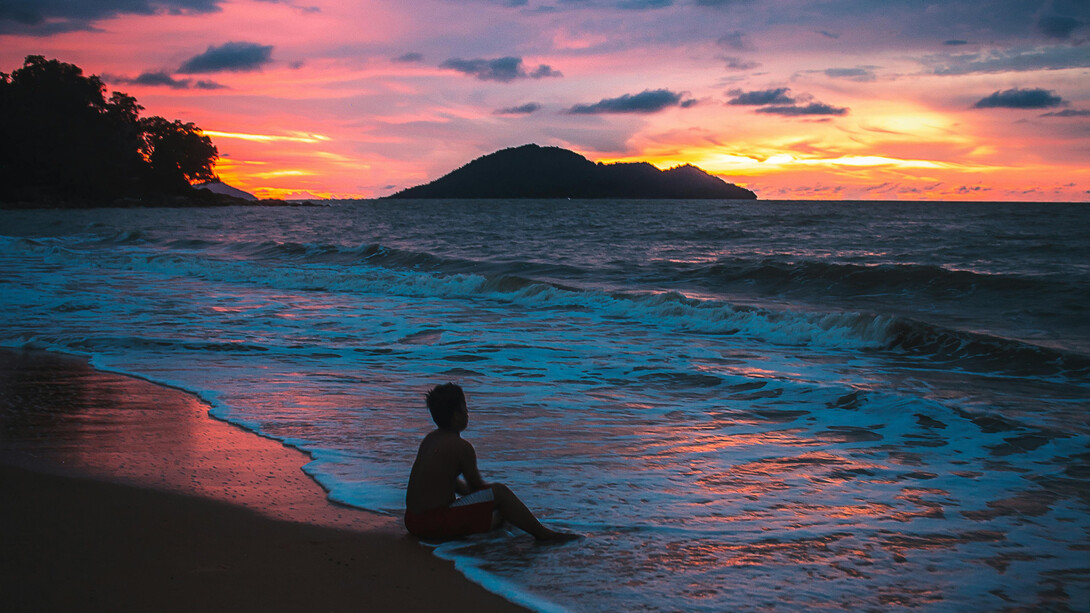 Vivir desde la expectativa es habitar una espera constante, confiando en un futuro imaginado que promete lo que el presente parece no ofrecer