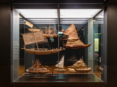 Under southern skies, exhibition view. Courtesy of Australian National Maritime Museum