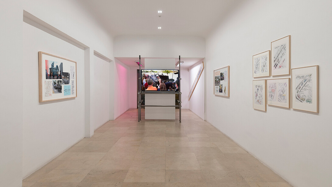 MIRALDA, Exhibition view, Tres Projectes (NYC-MIA-BCN), The Last Ingredients performance Miami 2016, galeria SENDA, November 2018 © Roberto Ruiz