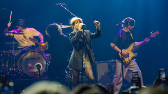 El álbum This Is Why reafirma la evolución de Paramore, explorando temas como la ansiedad, la introspección y el estado del mundo actual