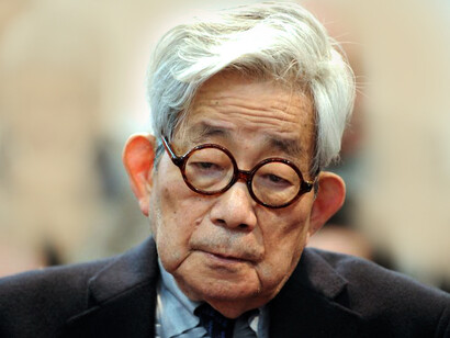 Kenzaburō Ōe, quien se decía admirador de la novela «Pedro Páramo», del escritor mexicano Juan Rulfo