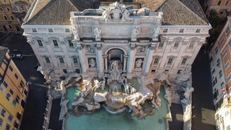 Fontana di Trevi senza turisti
