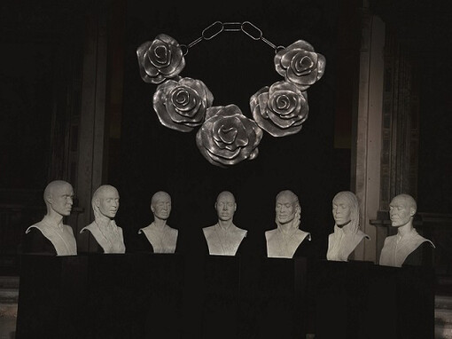 Helga Vockenhuber, Apokatastasis, (sette busti in bronzo così disposti: Fiore del volto, 2012, bronzo, 44 x 31 x 60 cm, Dentro di me, 2012, bronzo, 40 x 30 x 60 cm, Meditando la musica del cuore, 2012, bronzo, 44 x 36 x 60 cm, Ékstasis, 2012, bronzo, 44 x 36 x 60 cm, Il Nuovo Adamo, 2012, bozzetto in bronzo, 38 x 29 x 61 cm, La Nuova Eva, 2012, bozzetto in bronzo, 38 x 32 x 63 cm, Gebet zum schweigen gebracht, (Preghiera che conduce al silenzio), 2012, bronzo, 44 x 31 x 60 cm

