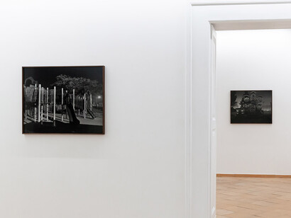 Linda Fregni Nagler, Playgrounds, vista della mostra. Per gentile concessione della Galleria Vistamare