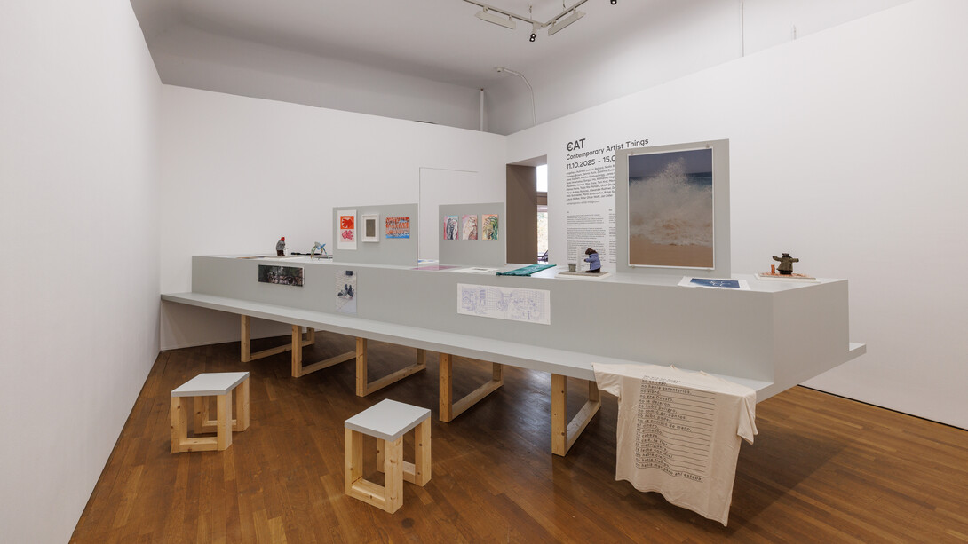 Artistes variés, €AT – Contemporary Artist Things, vue de l'exposition. Avec l'aimable autorisation du Casino Luxembourg