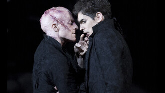 Frankenstein. Steven McRae è la Creatura e Federico-Bonelli è Victor Frankenstein © ROH-2016, Photo di Andrej Uspenski