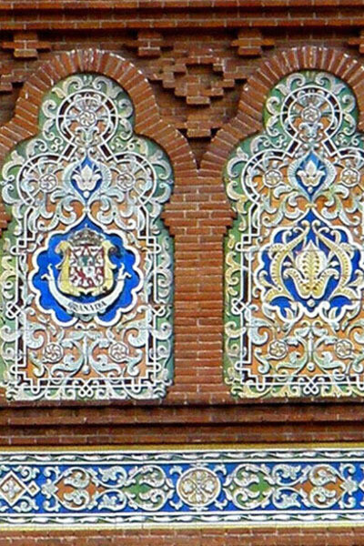 Plaza de toros de las Ventas, azulejos sobre la entrada, Madrid, España