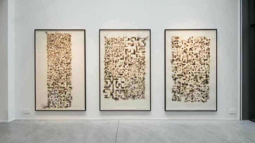 Jitish Kallat, Exhibition view. Courtesy of Galerie Daniel Templon